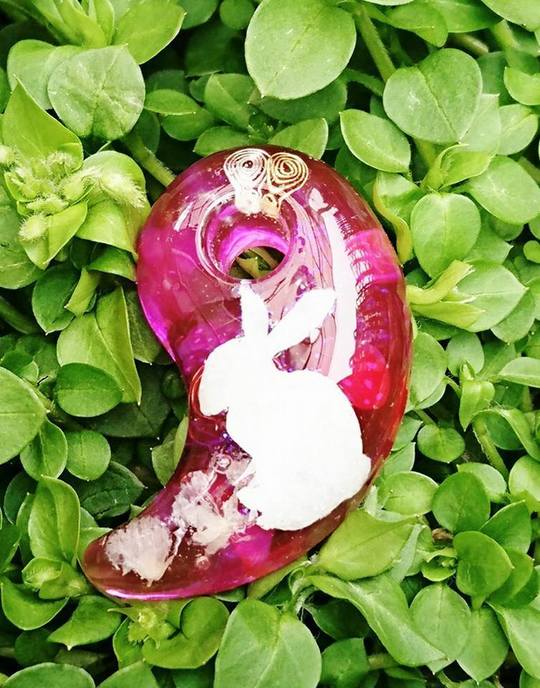 オルゴナイトの勾玉（大）白兎 護身用 身代わり勾玉オルゴナイト 護身